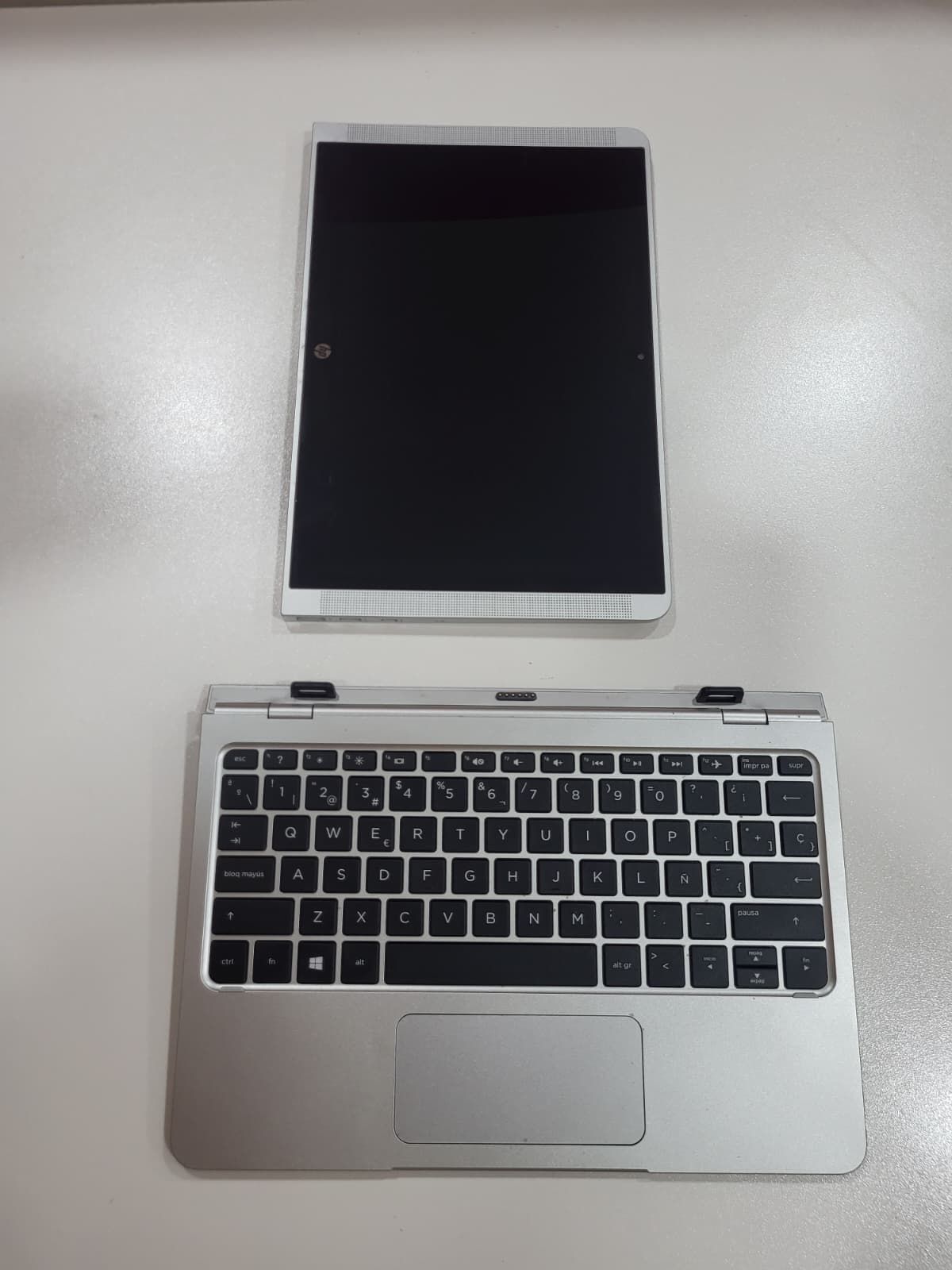 HP X2 210 G2 10″ Táctil - REACONDICIONADO GRADO A -